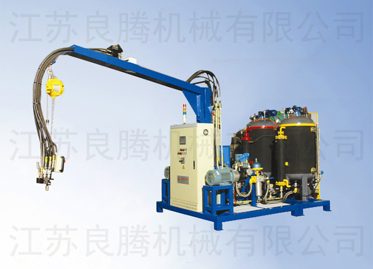 大流量硬質箱式高壓發(fā)泡機